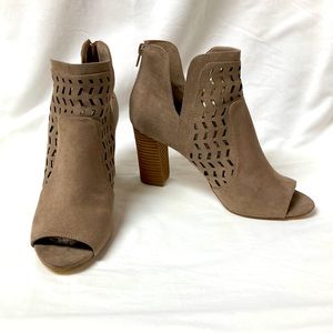 Madden Girl Brown Suede High Heeled Boots size 8.5